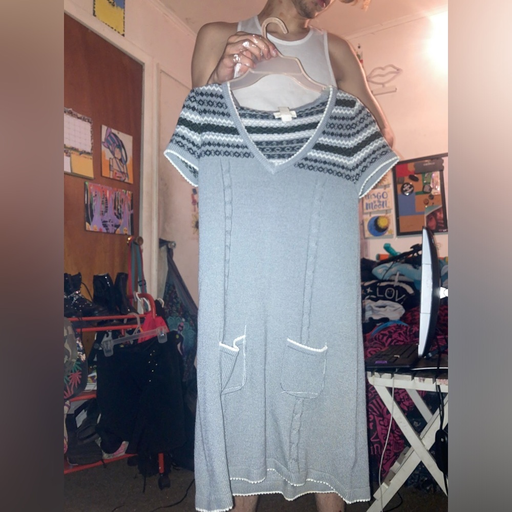 Size, medium - Picture 2 of 3